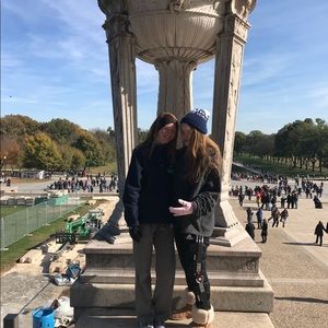 Meet your Posher, Lea